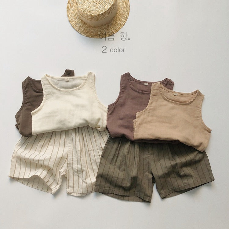 Children's striped shorts